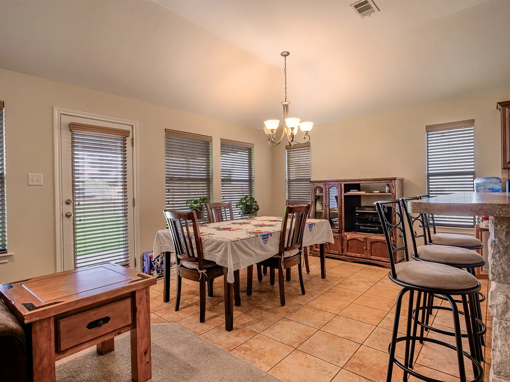 212 Cailin Court Burnet, TX 78611