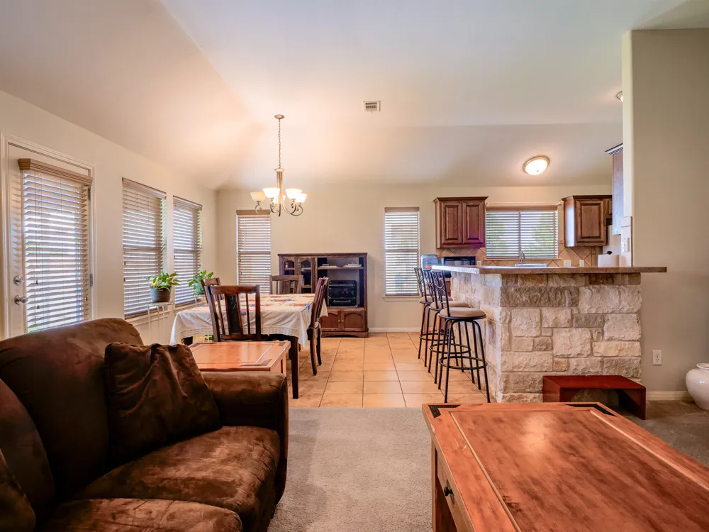 212 Cailin Court Burnet, TX 78611