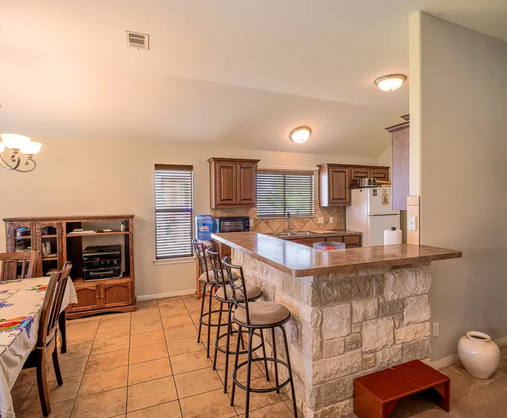 212 Cailin Court Burnet, TX 78611
