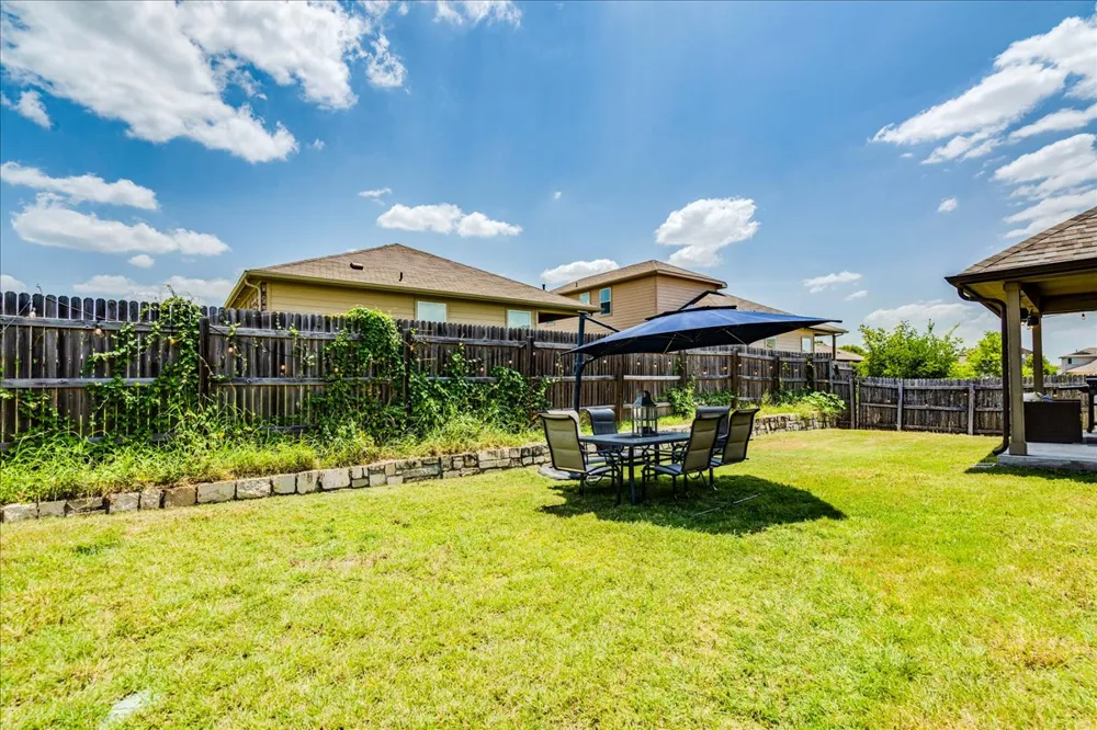 154 Screech Owl Drive Kyle, TX 78640