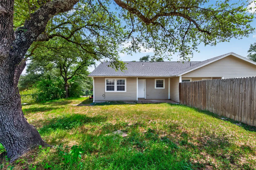 15302 Cavalier Canyon #A Drive #A Lakeway, TX 78734