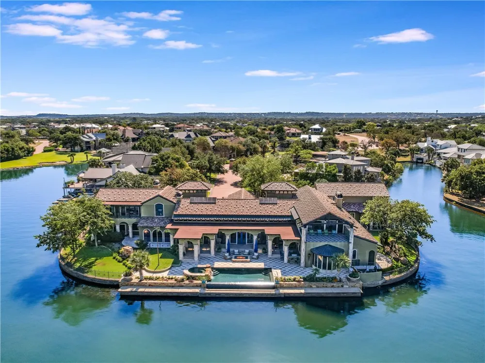 82 Applehead Island Drive Horseshoe Bay, TX 78657