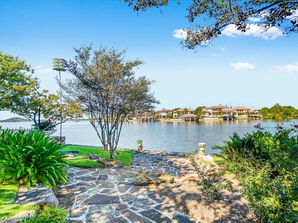 82 Applehead Island Drive Horseshoe Bay, TX 78657