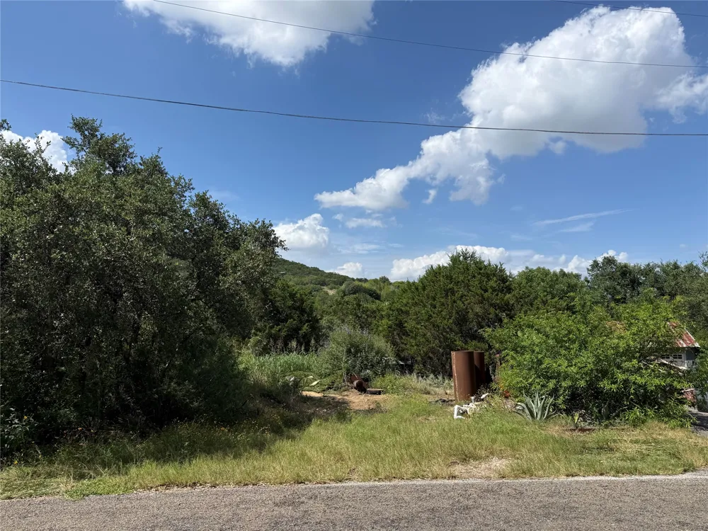 18402 Roundrock Road Leander, TX 78645