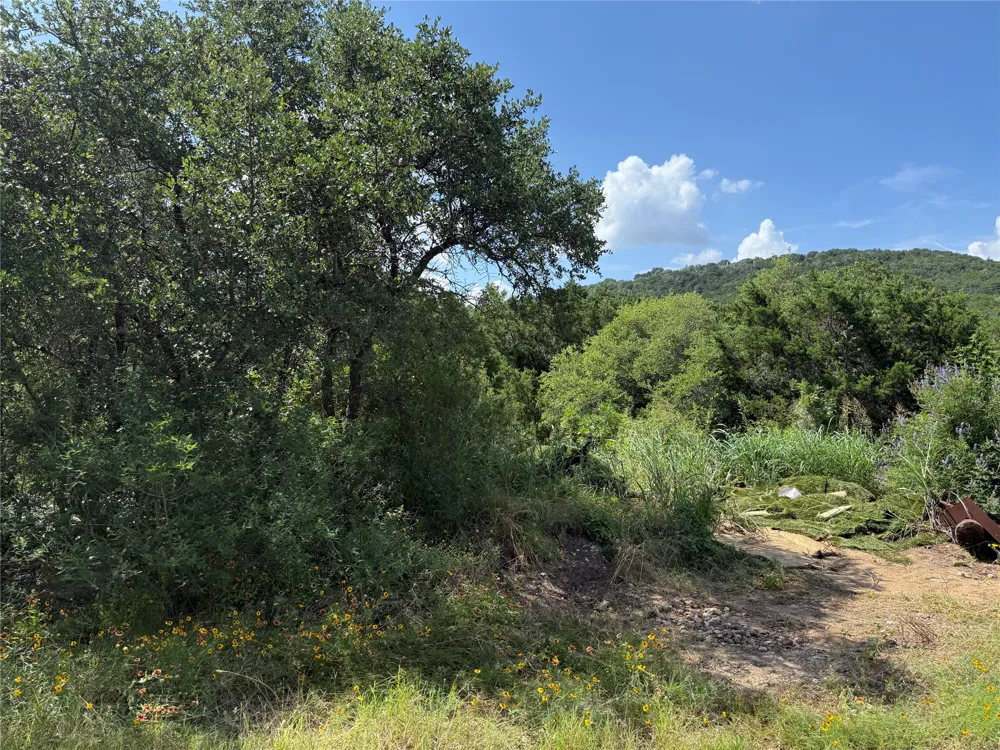 18402 Roundrock Road Leander, TX 78645