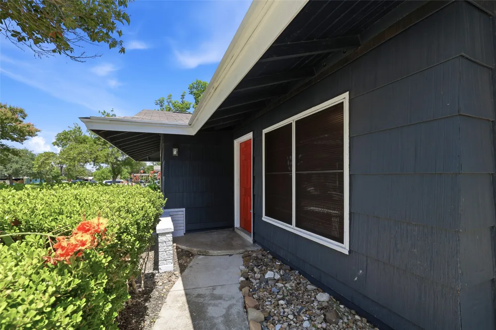 7126 W WESTBRIAR STREET San Antonio, TX 78227