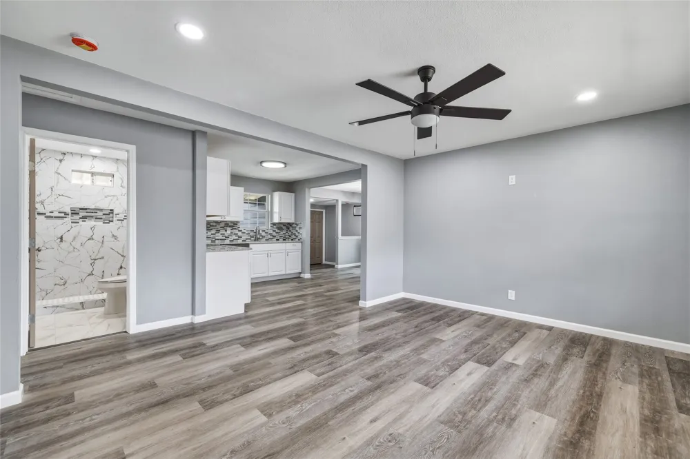 7126 W WESTBRIAR STREET San Antonio, TX 78227