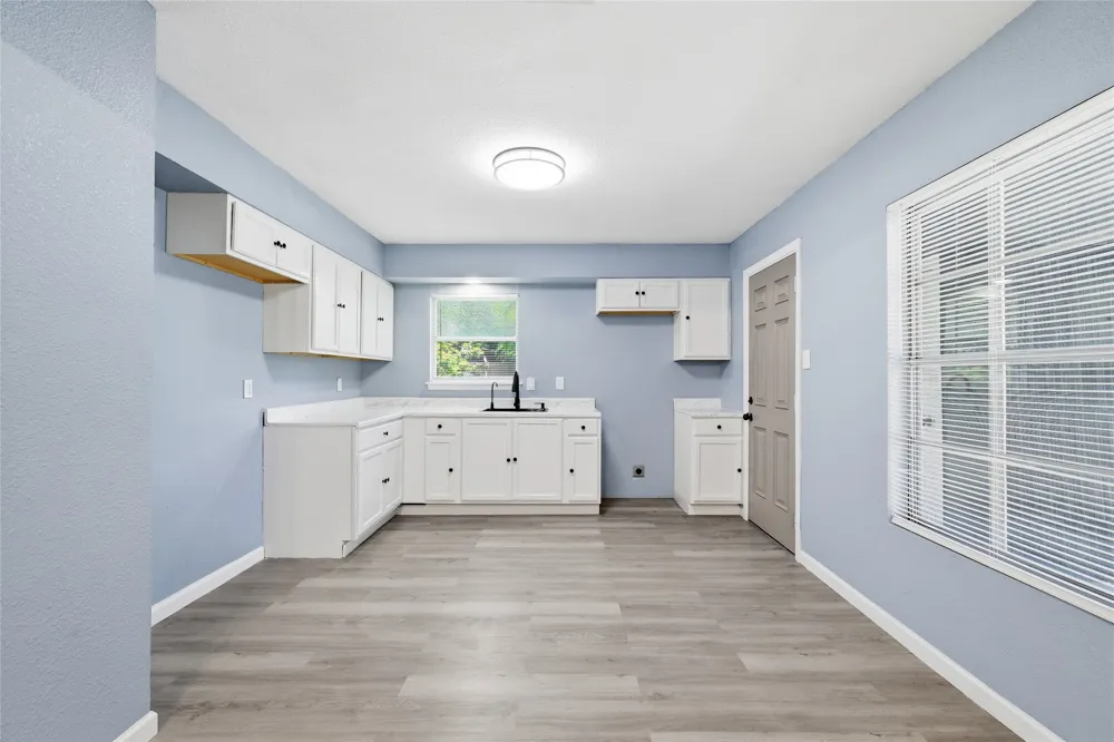 7126 W WESTBRIAR STREET San Antonio, TX 78227