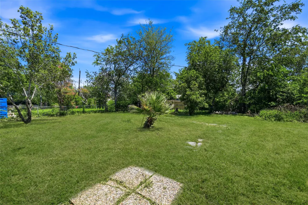 7126 W WESTBRIAR STREET San Antonio, TX 78227