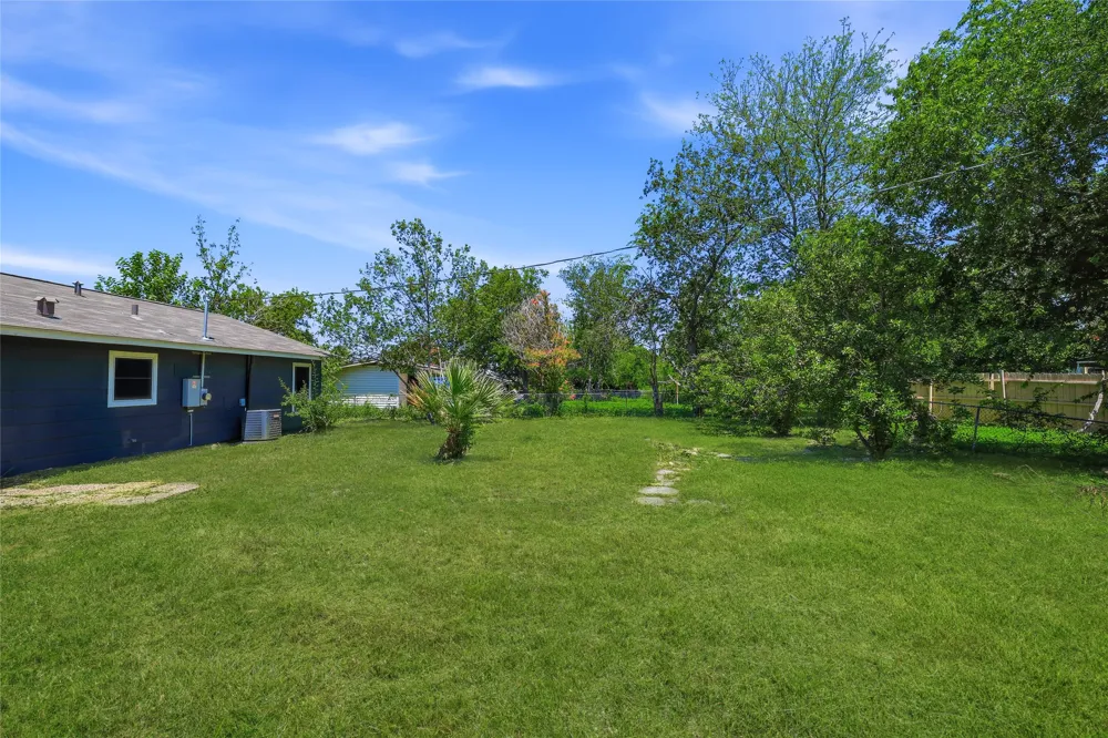 7126 W WESTBRIAR STREET San Antonio, TX 78227