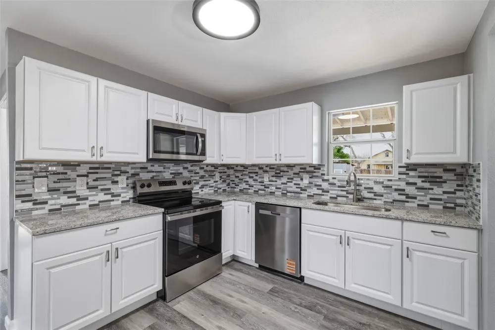 7126 W WESTBRIAR STREET San Antonio, TX 78227