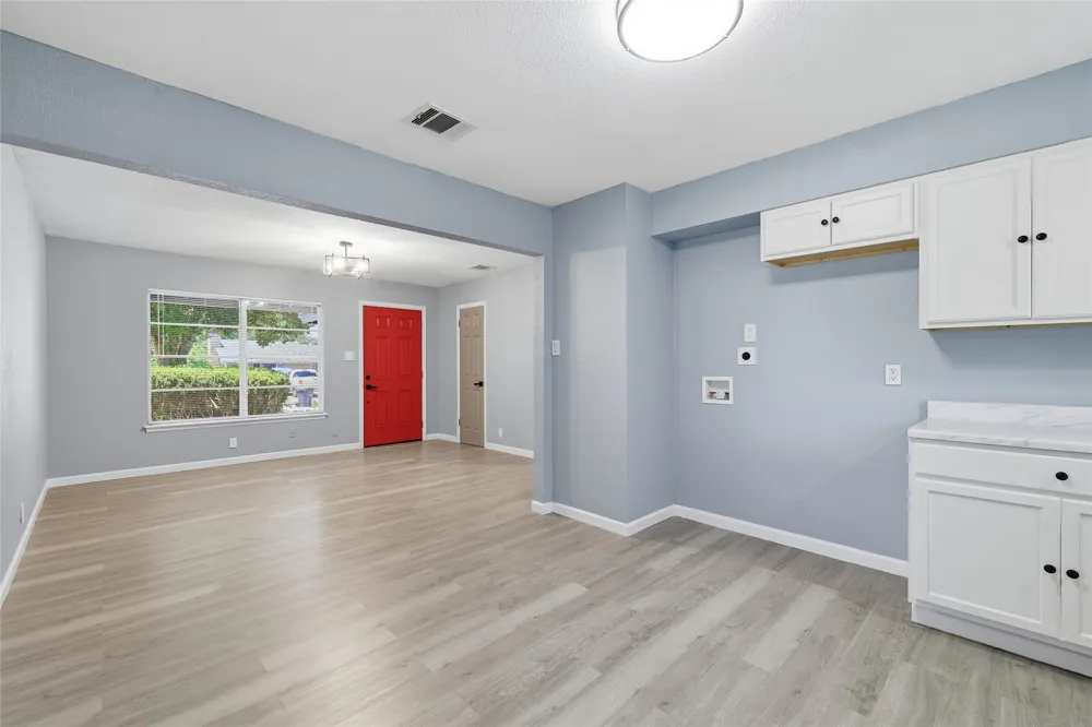 7126 W WESTBRIAR STREET San Antonio, TX 78227