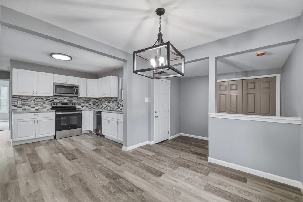 7126 W WESTBRIAR STREET San Antonio, TX 78227