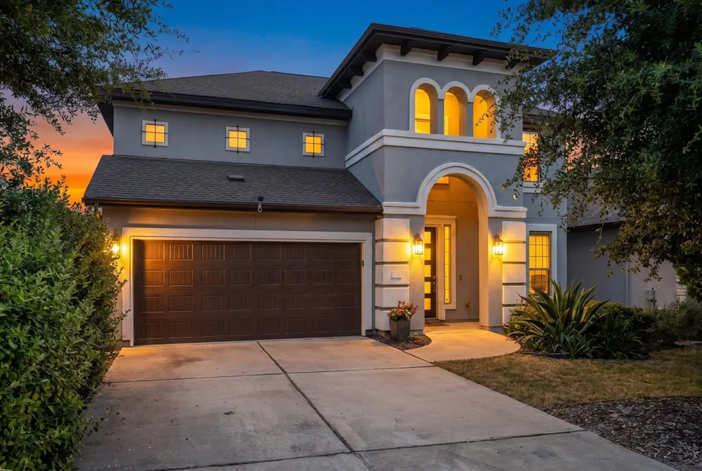 2709 Villa Capri Court Leander, TX 78641