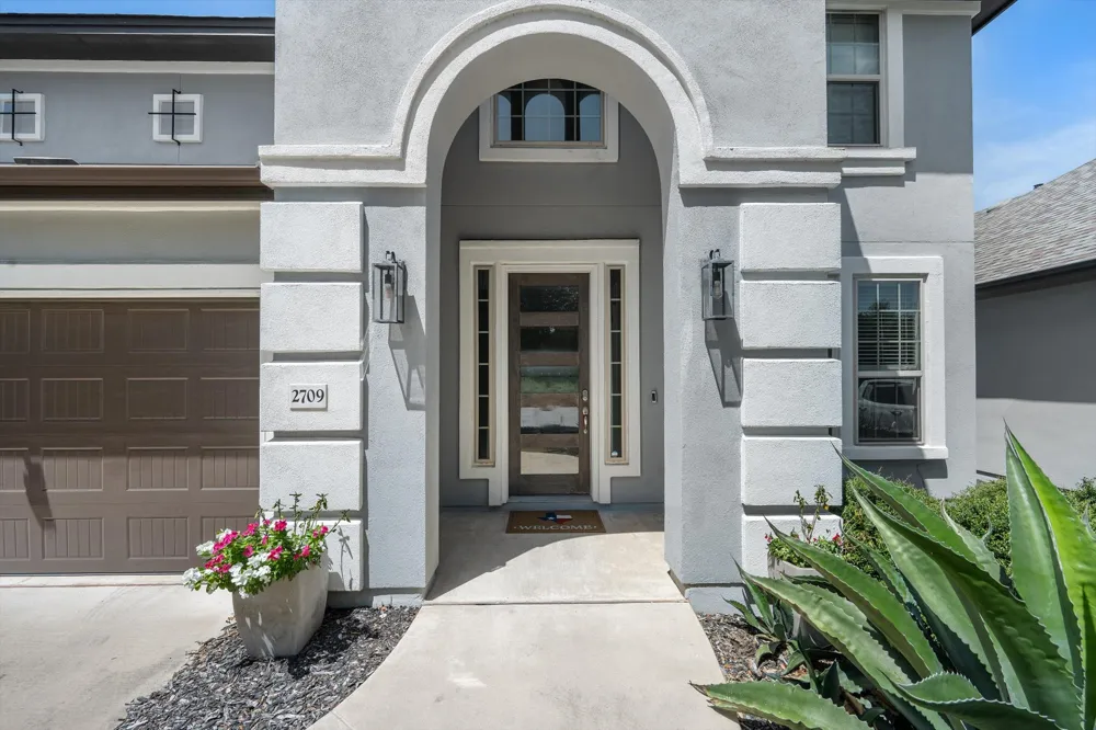 2709 Villa Capri Court Leander, TX 78641