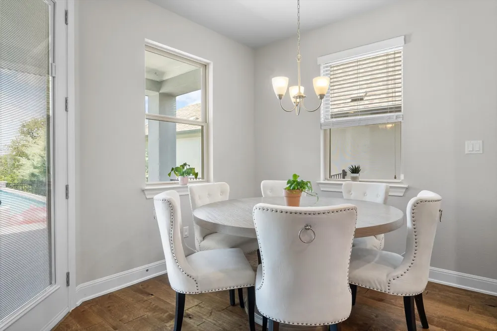 2709 Villa Capri Court Leander, TX 78641