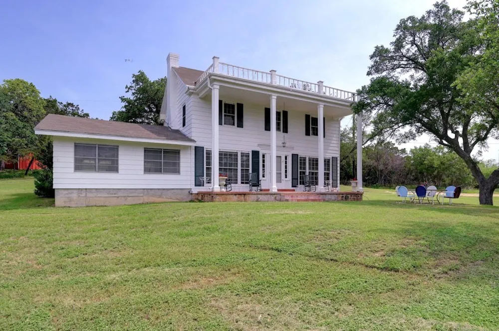 119 River Place Johnson City, TX 78636
