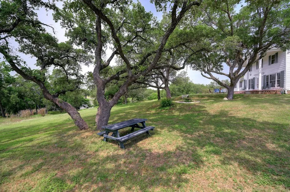 119 River Place Johnson City, TX 78636