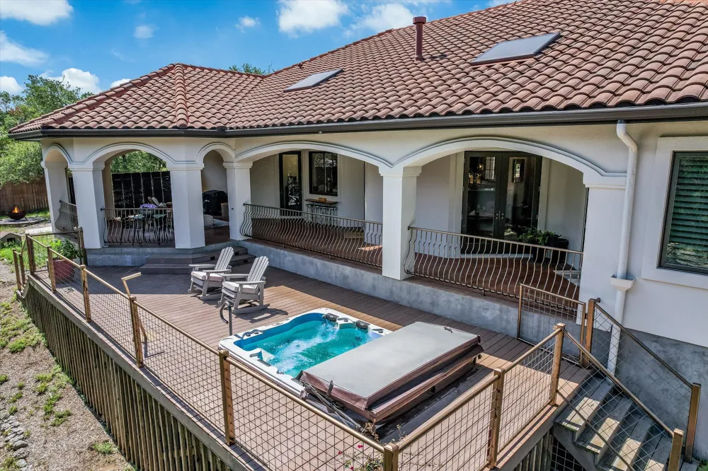 817 Woodcreek Ranch Road Wimberley, TX 78676