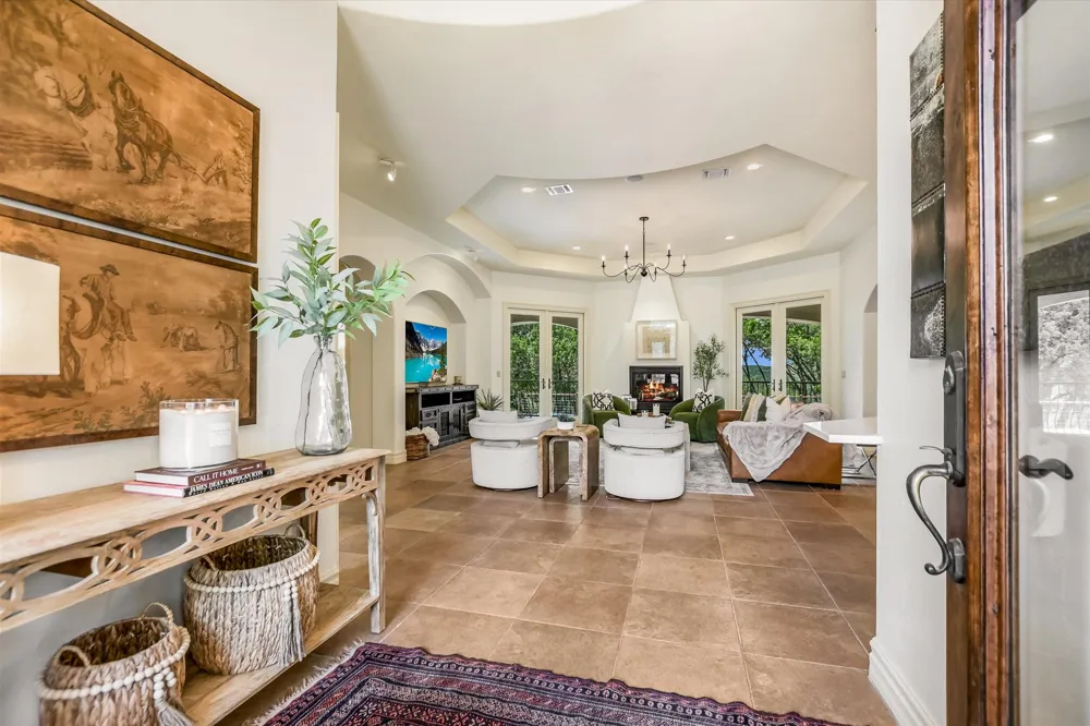 817 Woodcreek Ranch Road Wimberley, TX 78676