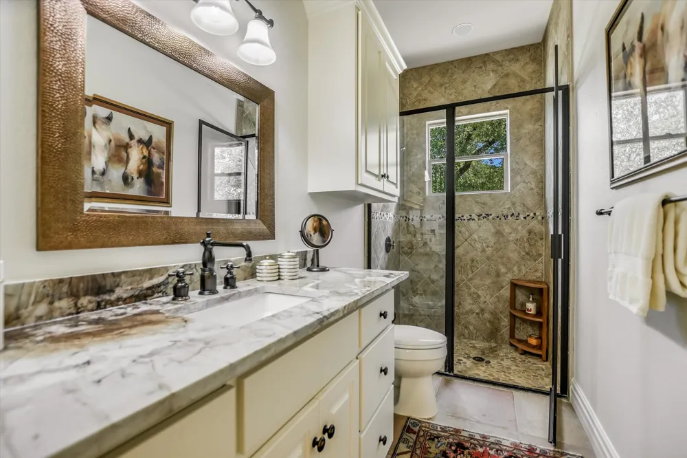 817 Woodcreek Ranch Road Wimberley, TX 78676