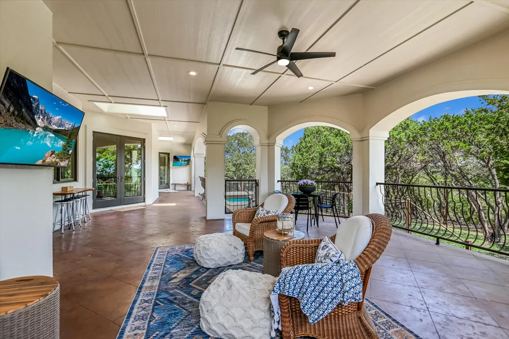 817 Woodcreek Ranch Road Wimberley, TX 78676