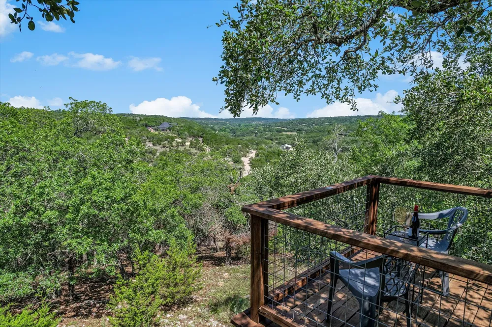 817 Woodcreek Ranch Road Wimberley, TX 78676