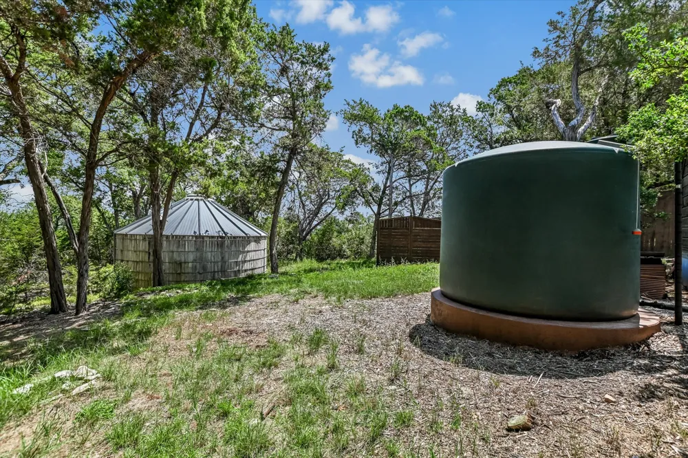 817 Woodcreek Ranch Road Wimberley, TX 78676
