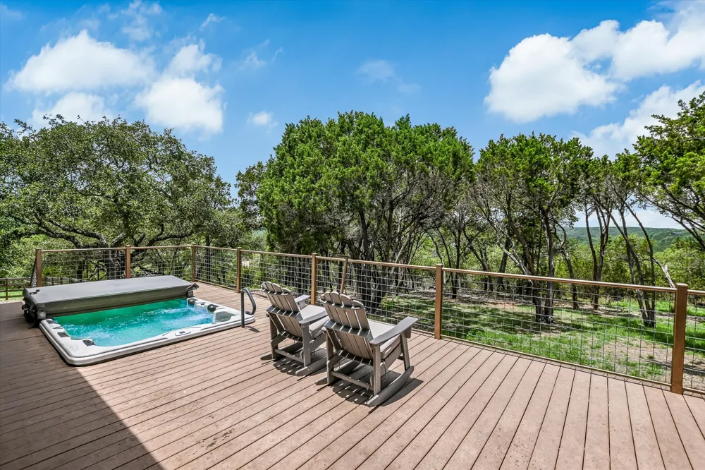 817 Woodcreek Ranch Road Wimberley, TX 78676