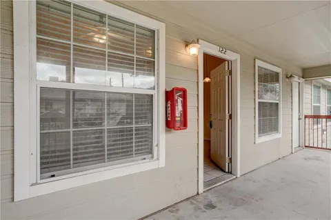 412 Burleson Street #122