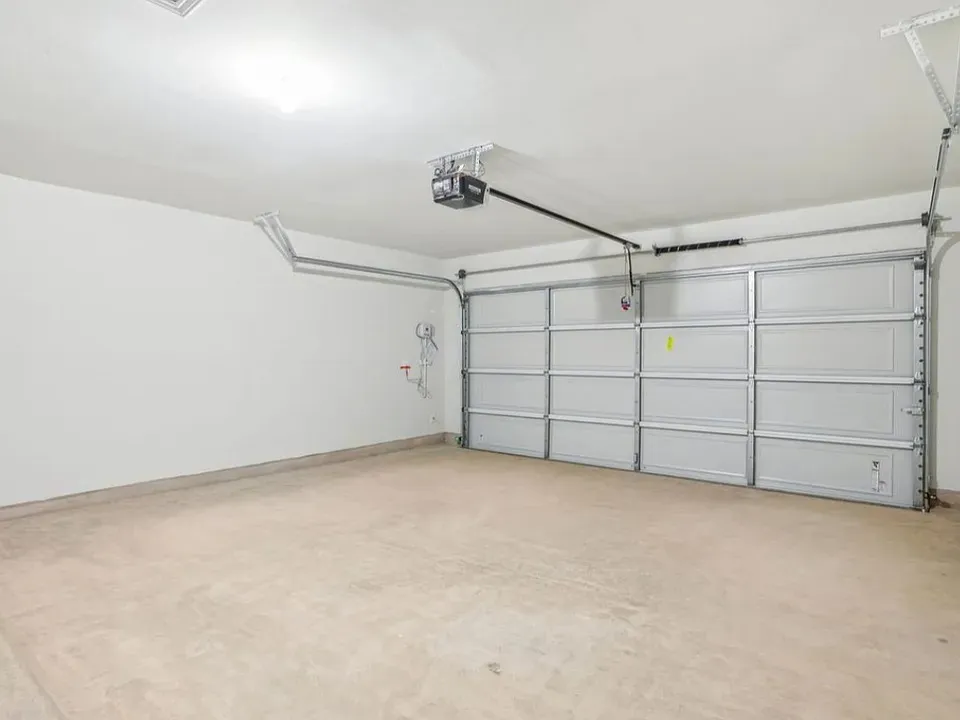 225 Little Green Trail Jarrell, TX 76537