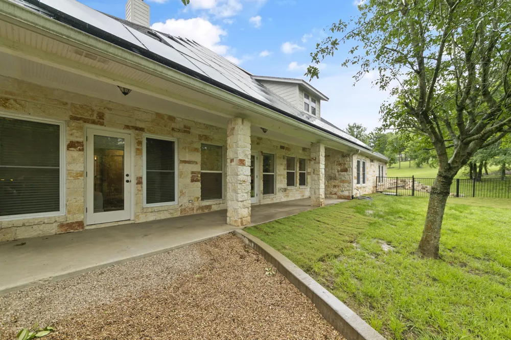 1903 Sarah Cove Taylor, TX 76574
