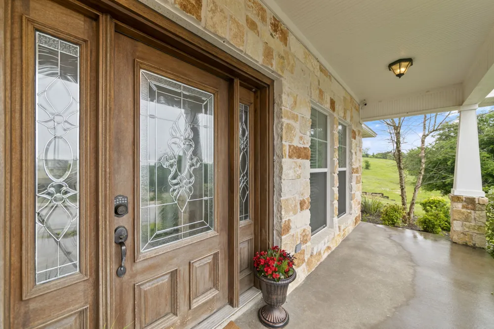 1903 Sarah Cove Taylor, TX 76574