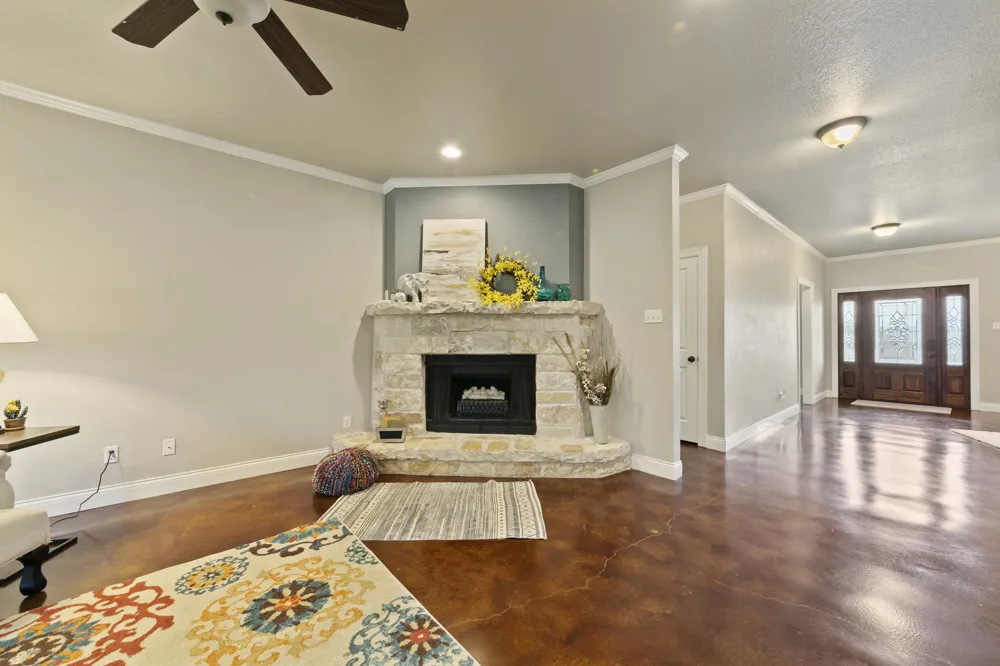 1903 Sarah Cove Taylor, TX 76574