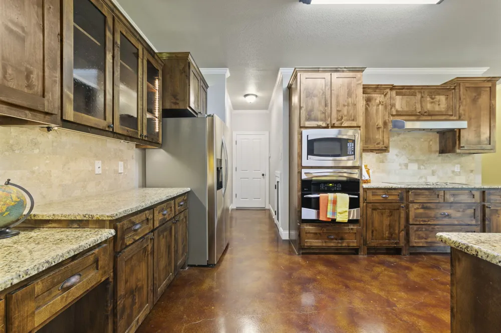 1903 Sarah Cove Taylor, TX 76574