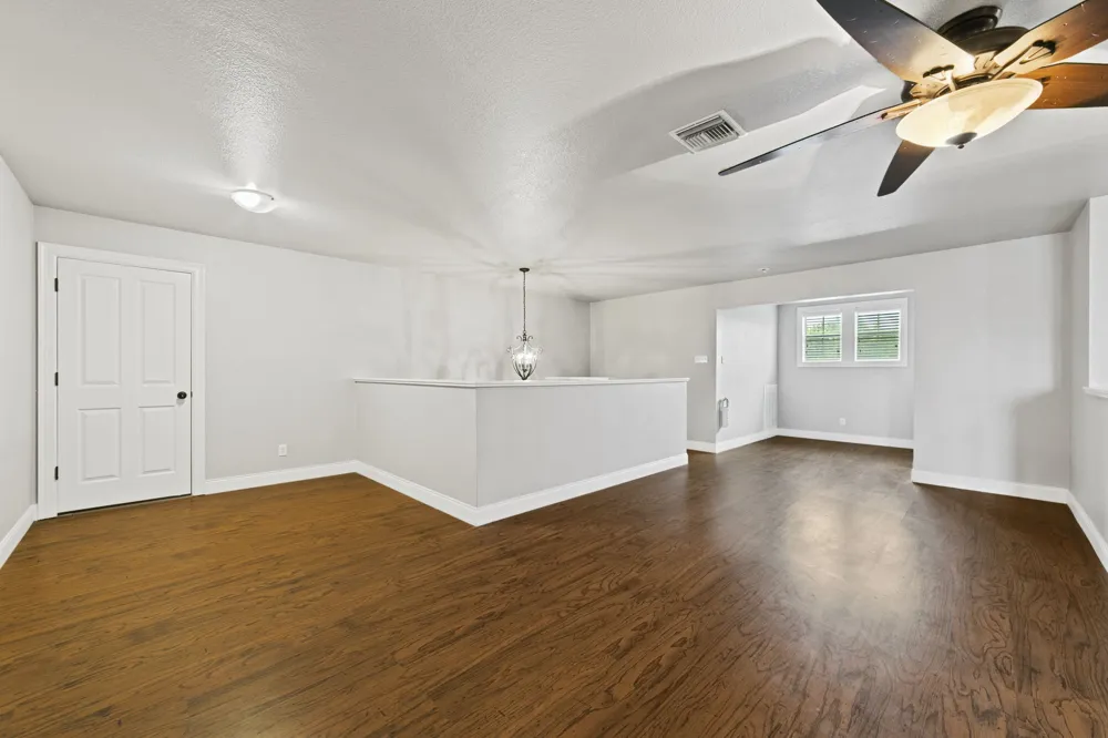 1903 Sarah Cove Taylor, TX 76574