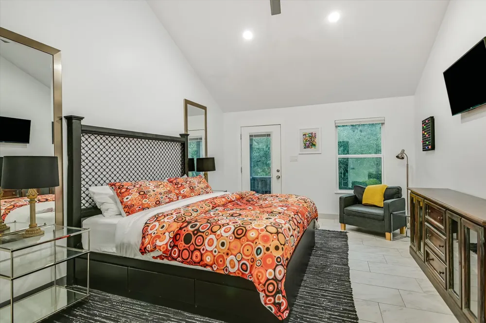 4301 Lone Man Mountain Road Wimberley, TX 78676