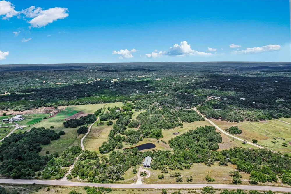 4301 Lone Man Mountain Road Wimberley, TX 78676