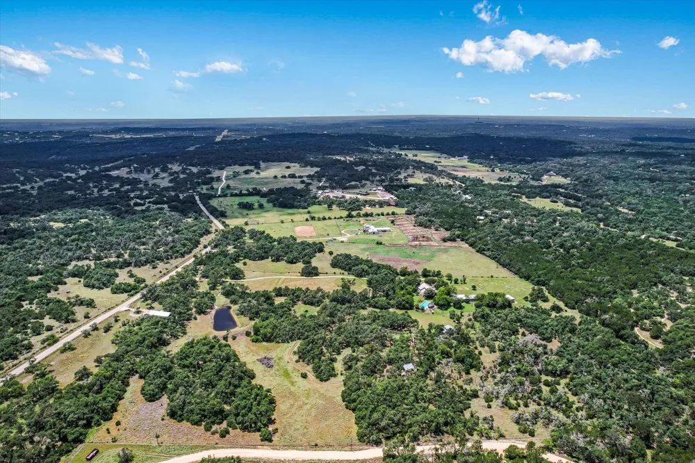 4301 Lone Man Mountain Road Wimberley, TX 78676