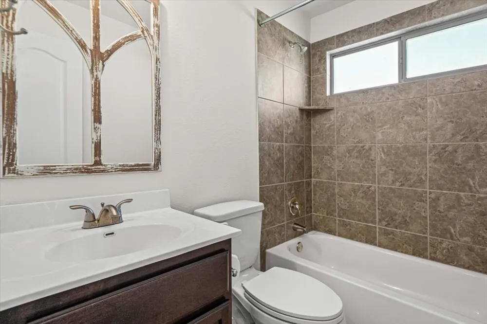 3217 Falconers Way Pflugerville, TX 78660