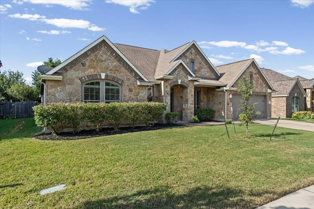 3217 Falconers Way Pflugerville, TX 78660