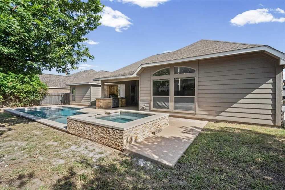 3217 Falconers Way Pflugerville, TX 78660