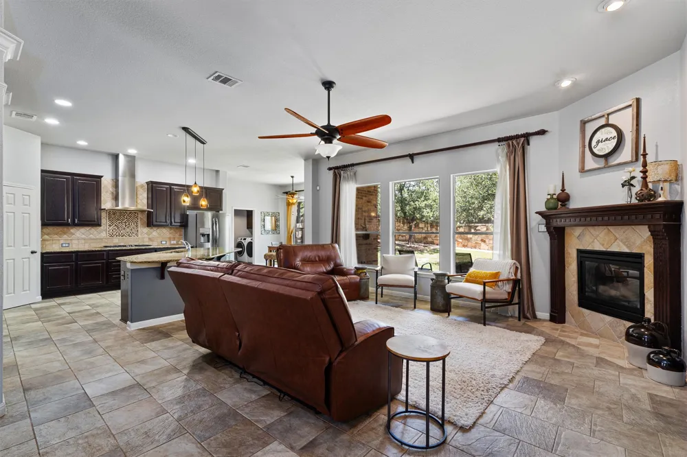 2610 Raindance Leander, TX 78641