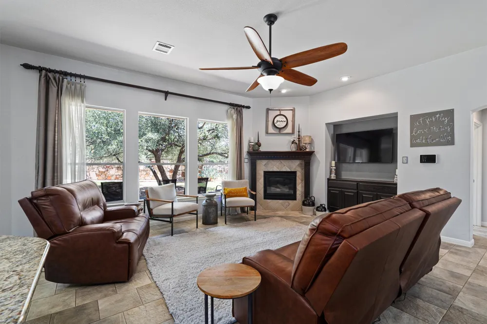 2610 Raindance Leander, TX 78641