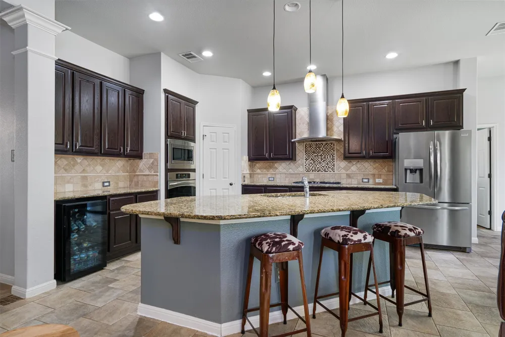 2610 Raindance Leander, TX 78641