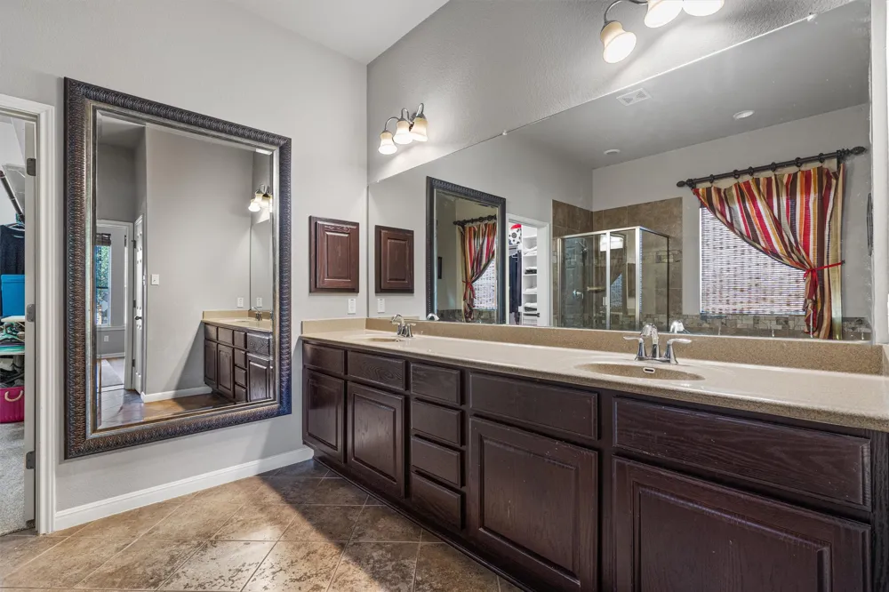 2610 Raindance Leander, TX 78641