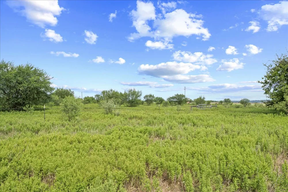 399 Prune Road La Grange, TX 78945