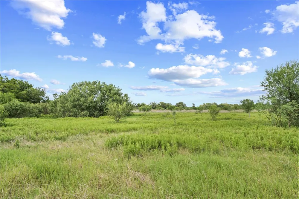 399 Prune Road La Grange, TX 78945