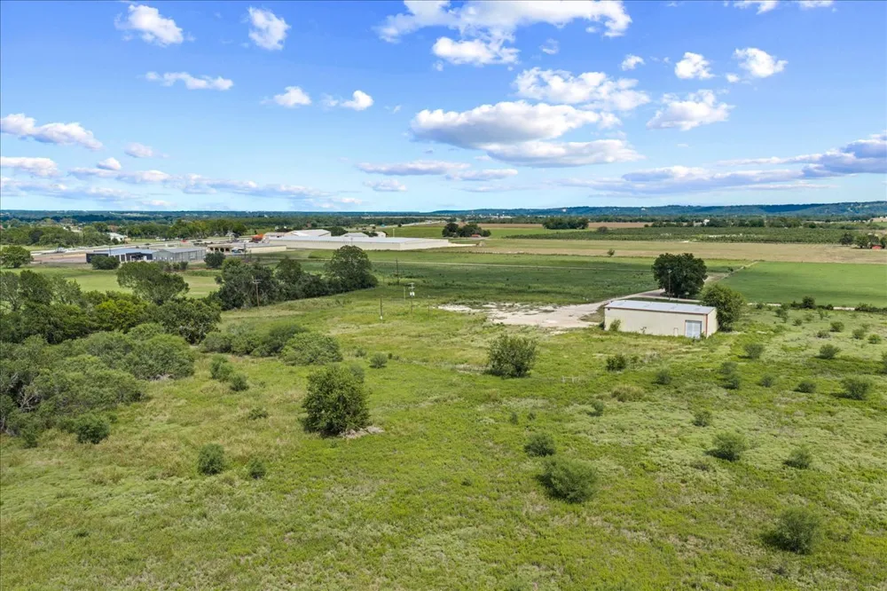 399 Prune Road La Grange, TX 78945