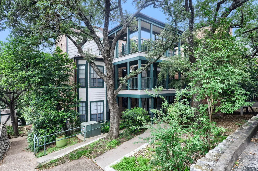 1741 Spyglass Drive #1-223 Austin, TX 78746